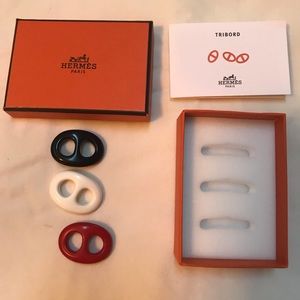 Hermès Twilly scarf rings.